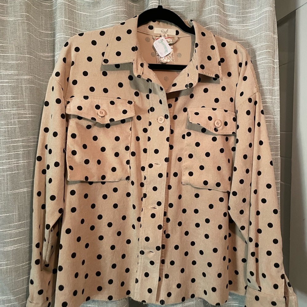 NWT…Easel shirt